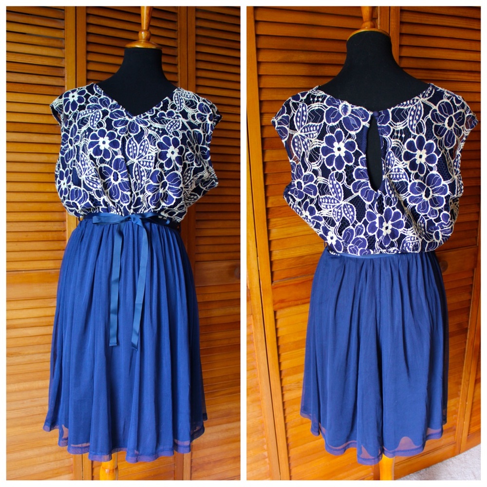 Moon Navy and Cream Dress with Ribbon Belt NWOT